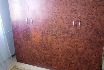 Apartament cu 3 camere semidecomandat în 1 Decembrie - 7