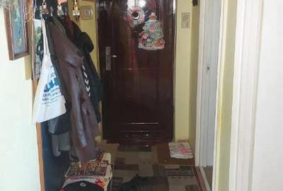 Apartament cu 3 camere, decomandat - zona Grivitei - 3