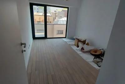 Apartament cu 3 camere semidecomandat în 13 Septembrie - 6