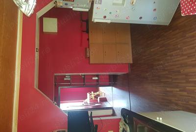 Apartament cu 3 camere decomandat în Orșova - 3