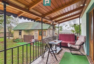 Casă 2 camere la DN7 în Odvoș - 5