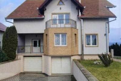 Casa individuala 277 mp, 3 dormitoare, teren 2500 mp, Campia - 1