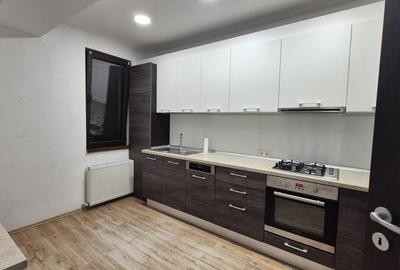 Casă cu 3 camere cu Canalizare în Central - 11