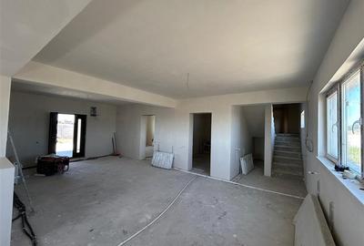 Vila P+1, curte 243mp | 6 Camere | Dobreni - comuna Varasti - 6