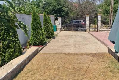 Casă cu 4 camere cu Teren 362 Mp în Poiana - 2