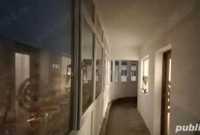 Apartament cu 3 camere decomandat în Broșteni - 8