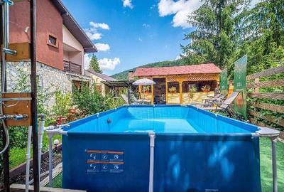 Casă cu 5 camere cu Teren 650 Mp în Central - 1