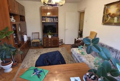 Etaj 1 Zona Dacia - liber + boxa - 2