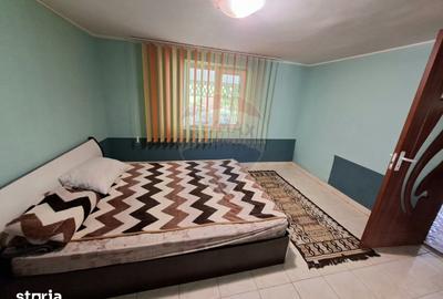 Casă cu 4 camere cu Teren 1088 Mp în Răcăciuni - 3