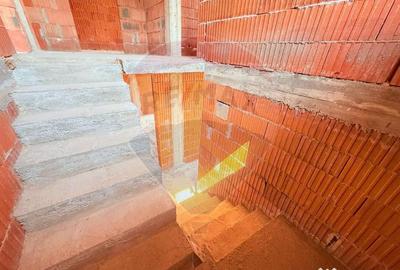 Casă cu 4 camere cu Teren 500 Mp în Dragomirești-Vale - 1