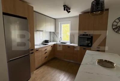 Apartament cu 4 camere semidecomandat în Universității - 6