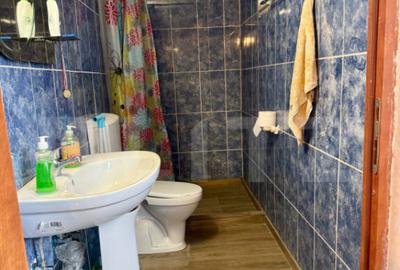 Casă cu 3 camere cu Canalizare în Central - 6