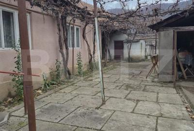 Casă cu 4 camere cu Teren 1025 Mp în Central - 3