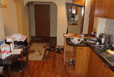 Apartament cu 3 camere decomandat în Central - 8