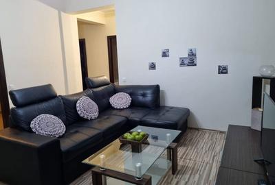 Apartament cu 3 camere decomandat în Apusului - 2