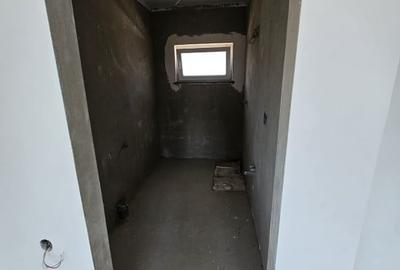 Casa individuala,  130 mp ,  teren 380 mp, zona Dezmir - 11