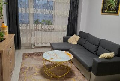 Vând Apartament 3 camere - 2