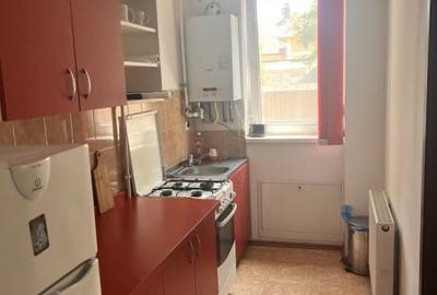 Apartament cu 2 camere decomandat, mobilat în Calea Dumbrăvii
