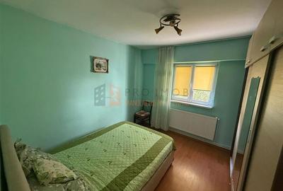 Apartament 3 camere cf 1 semidecomandat zona Micro 3 - 3