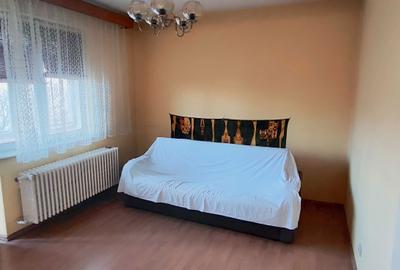 Apartament cu 3 camere semidecomandat în Rogerius - 2