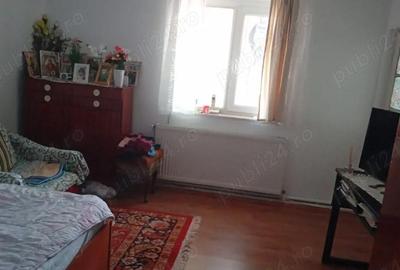 Casă cu 4 camere în Fundeni - 1