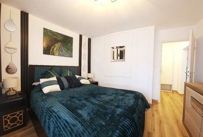 Apartament cu 3 camere decomandat, mobilat în Centrul Civic - 1