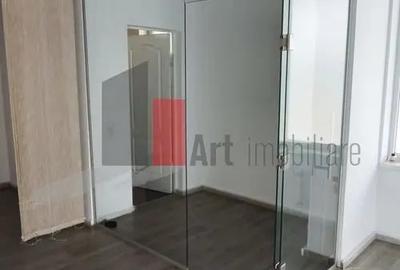 Spațiu comercial, de 200 mp, în Central - 7
