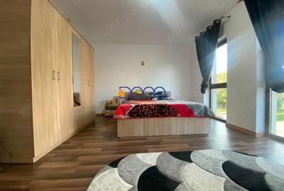 Casă cu Teren 500 Mp în Central - 2