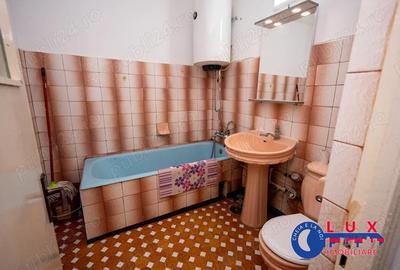 Apartament cu 2 camere decomandat în Babadag - 12