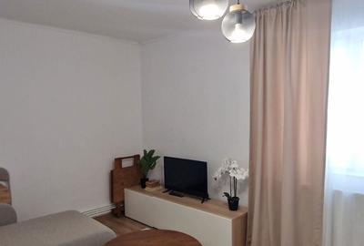 Apartament cu 2 camere decomandat în Central - 1