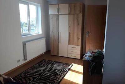 Apartament cu 3 camere decomandat în Olteniței - 7