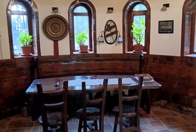 Casă individuală cu 7 camere cu Teren 3500 Mp în Cornu de Jos (Cornu) - 3