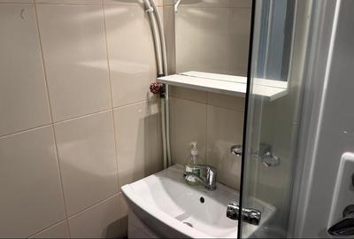 Apartament cu 3 camere decomandat în Titan - 10