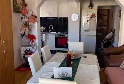 Apartament cu 3 camere decomandat în Central - 2