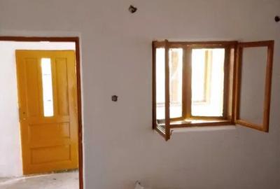 Proprietar casa in comuna Manesti, sat Coada Izvorului, Prahova - 2