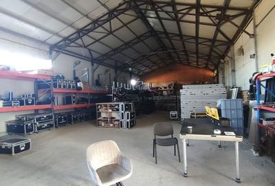 Spațiu comercial, de 183 mp, în Stupini