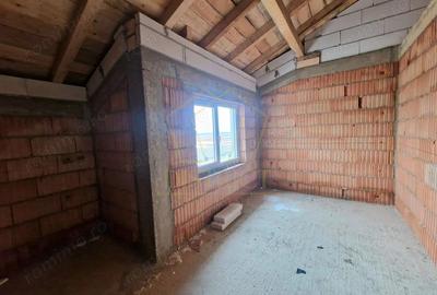 Duplex la rosu cu 3 camere | Mosnita Veche | Padurea Bistrei - 5