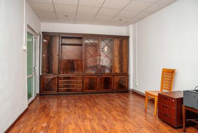 Spatiu comercial de 158 mp de vanzare in Roman - 9