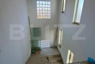 Casă cu 5 camere cu Teren 336 Mp în Central - 6