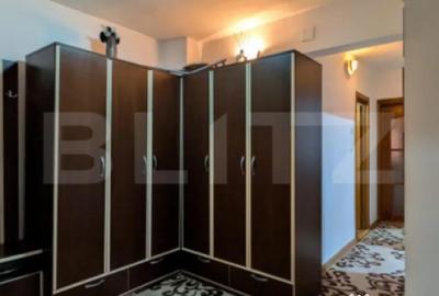 Apartament cu 3 camere decomandat în Micro 4 - 3
