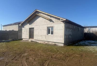 Casă individuală cu 3 camere cu Teren 560 Mp în Coșoveni - 2