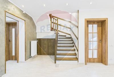 De vanzare | Vila cu 3 camere de vanzare in zona Piatra Arsa, Busteni - 12