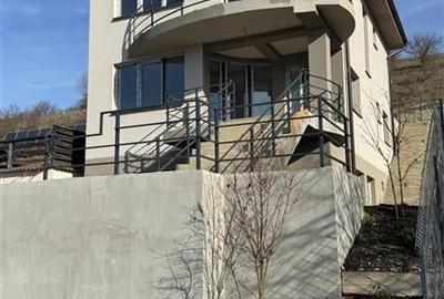 Casa Individuala Demisol+Parter+Etaj situata in Chinteni! - 8