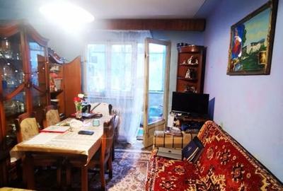 Apartament cu 3 camere semidecomandat în Mănăștur