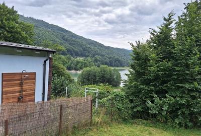 Teren de 1700 mp, în Valea Doftanei