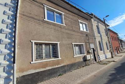 Apartament cu 2 camere nedecomandat în Muncitoresc - 1