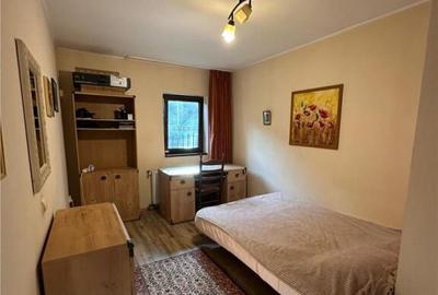 Casă cu 5 camere cu Teren 1596 Mp în Central - 3