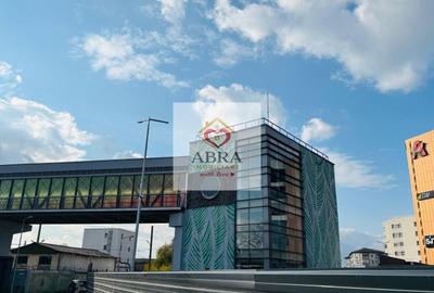 Apartament tip studio metrou + parcare - 2