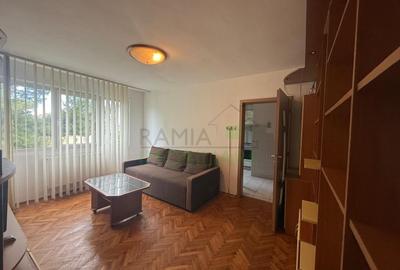 Apartament cu 2 camere circular, mobilat în Planete - 2