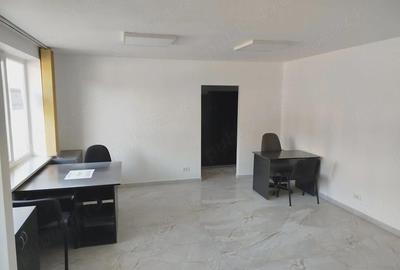 Spațiu comercial, de 46 mp, în Policlinica - 1